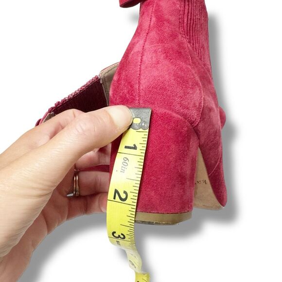 Kate Spade Lorene Light Ruby Red Suede Block Heel Ankle Boots Bow Gold Logo 7.5M - Picture 9 of 9